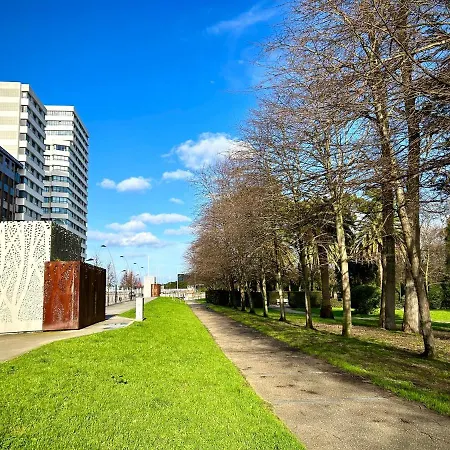 Barrio De La Arena 기욘